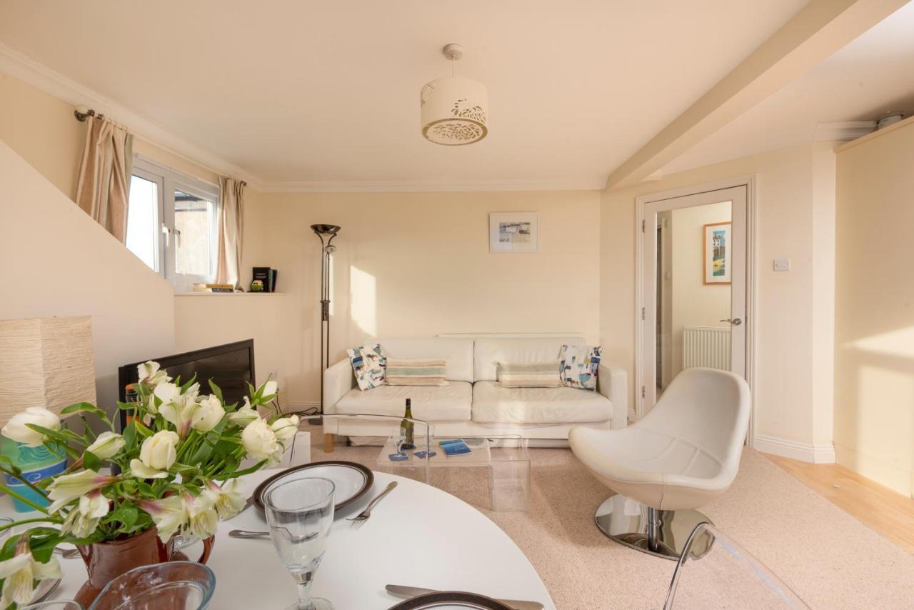 Waves Apartment, St Ives Екстериор снимка